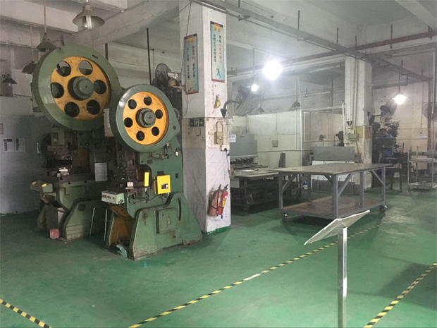 生產(chǎn)車(chē)間-東虹鑫